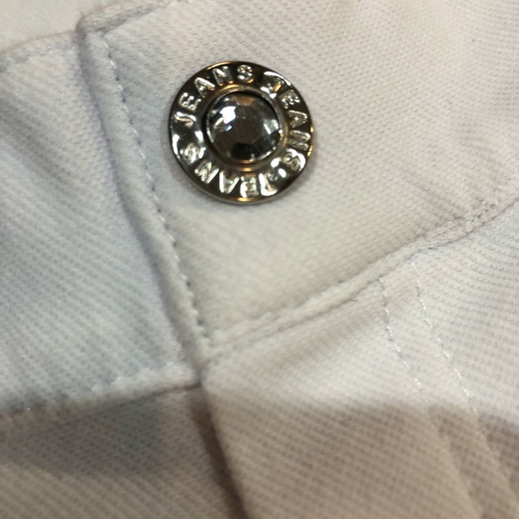 Pull-on White Stretch Jeans - Picture 3 of 6